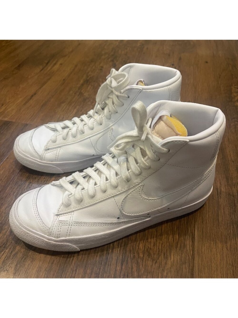 Nike‎ Blazer Mid 77 All White Shoes Womens sz 9